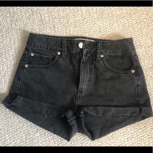 Denim shorts - Picture 2 of 3